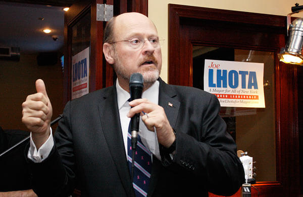 Lhota visits with voters at O’Neill’s