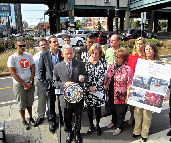 Queens Plaza unsafe for pedestrians: Pols
