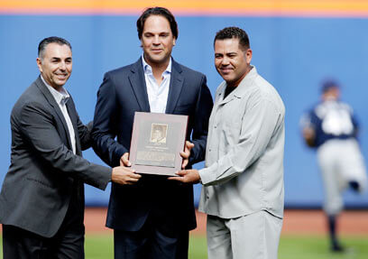 Piazza inducted into Mets Hall of Fame