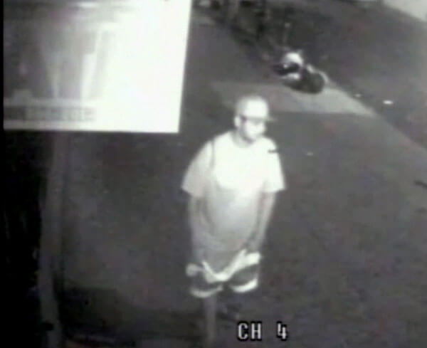 Deli worker at knifepoint in LIC: Police [With Video]