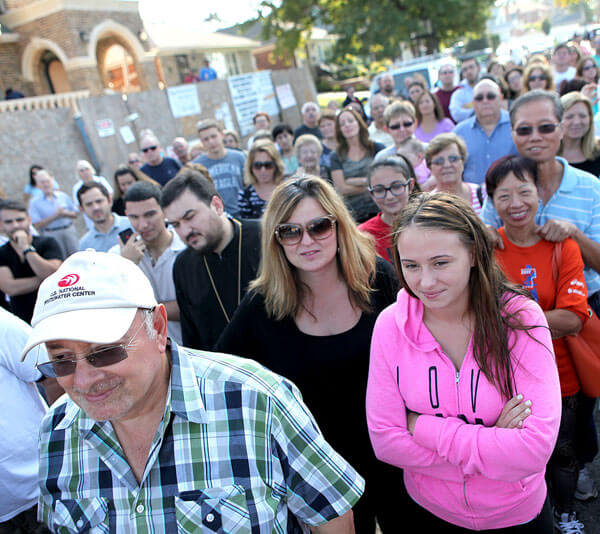 Community rallies against possibility of new school at Whitestone lot