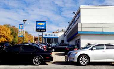 CB 11 vote allows car dealership to expand Douglaston showroom