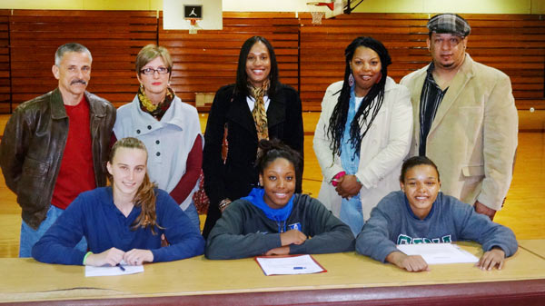 Veteran Royals eye basketball state title