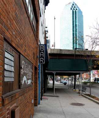 High-rise developer purchases Dutch Kills Bar building