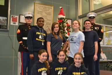 PSMS 207 donates toys