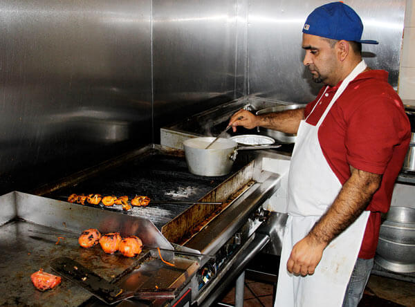 Eatery brings Afghan taste to Fresh Mdws.
