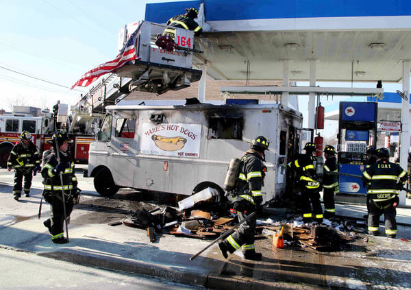 Hot dog truck ignites at Glen Oaks Mobil