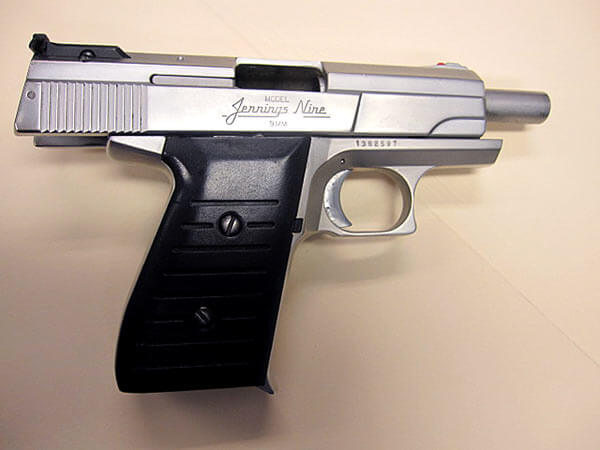 Gun found on two turnstile jumpers: NYPD