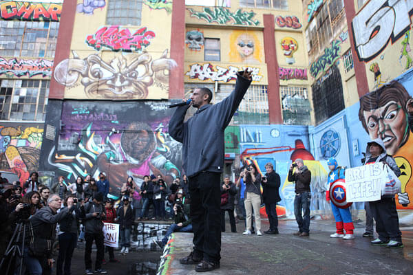 5Pointz’ Meres One moves across river