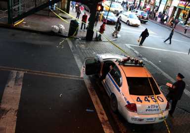 Corona man fatally stabbed on Roosevelt Avenue: Cops