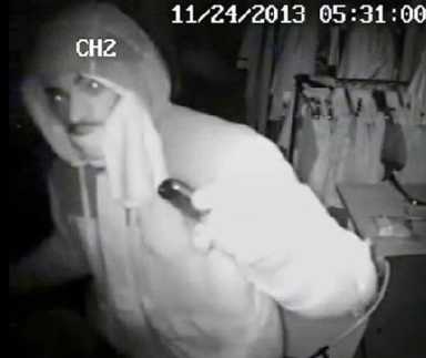 Suspect stole $5K from store: NYPD