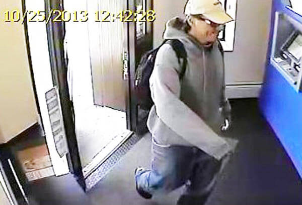 NYPD searching for suspect in string of bank robberies