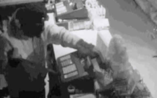 Man burglarizes 99 cent store in Woodhaven [With Video]