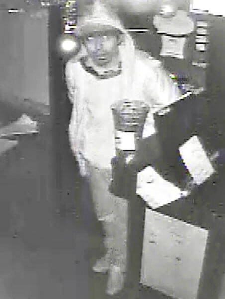 Suspect allegedly swiped $100 from Peruvian restaurant register: NYPD