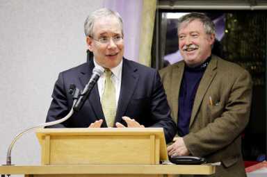 Stringer vows to keep close eye on city contracts