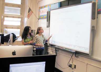 Koslowitz cuts ribbon for computer labs in JHS 190