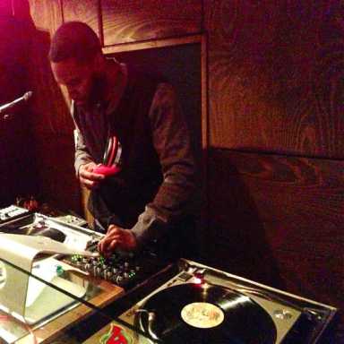 E. Elmhurst DJ brings old-time sounds home