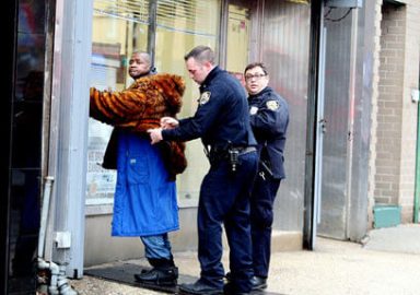 Photog spots dapper bank robbery suspect: NYPD and freelancer