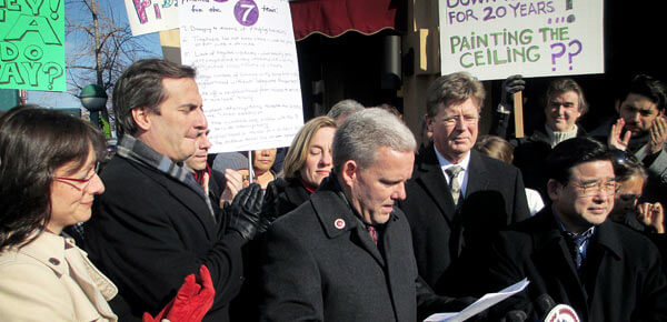LIC blasts MTA on 7 line shutdowns