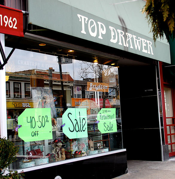 Bayside gift shop to close its doors
