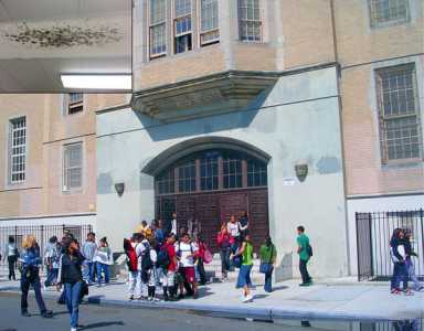 Richmond Hill PTA asks Fariña for help