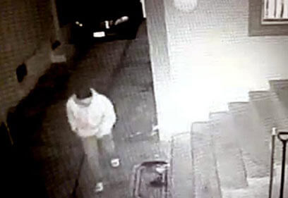 Police searching for suspect in attempted garage break-in: NYPD [With Video]