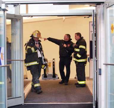 Jamaica man set arson fires in malls: DA