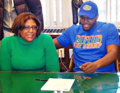 Football star motivated by uncle’s 9/11 service