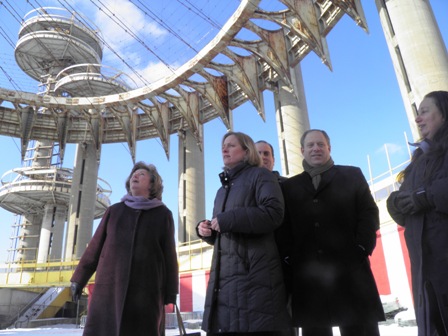 Borough President Melinda Katz, on a tour of the New York State Pavilion Thursday, said she wanted to save the site.