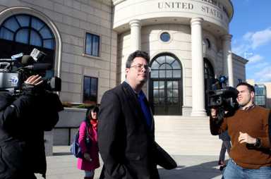Smith, Tabone ask to have trial delayed