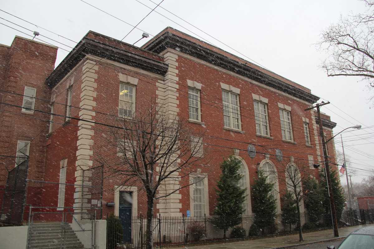 P.S. 79 in Whitestone offers students the Gifted and Talented program but the area doesn't have this program for middle schools.