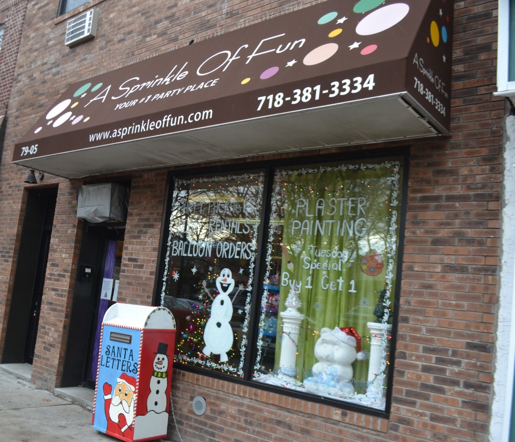 Santa mailbox comes to Glendale for second year