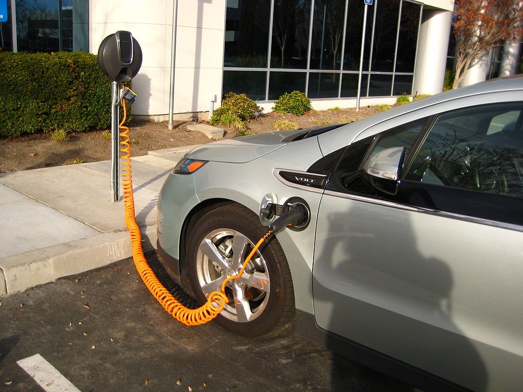 1024px-Volt_charging_station
