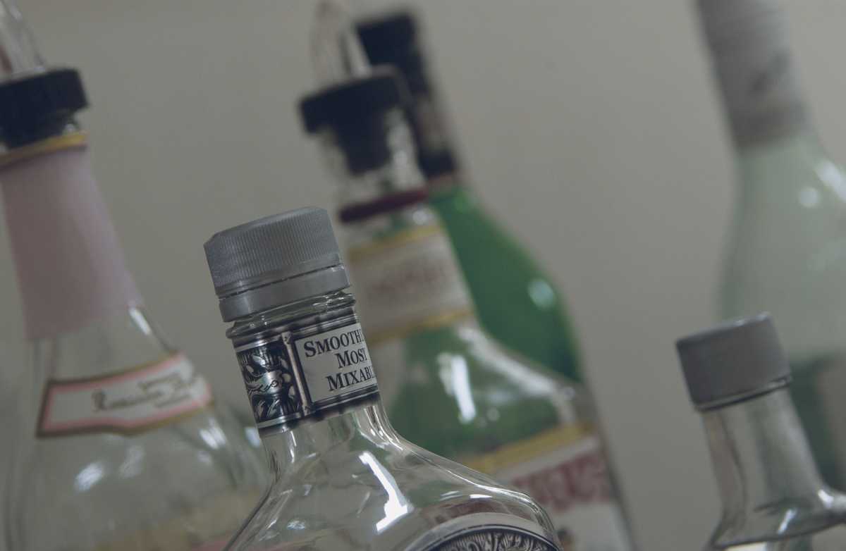 LiquorBottlesHC0401_L_300_C_R