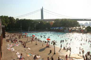 Astoria-outdoor-pool