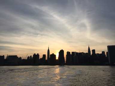 LIC HENGE