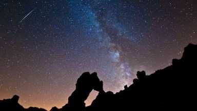 08-13-15-Editors-Pick-Meteor-Shower-624×351