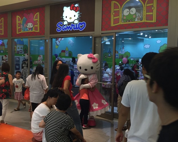 Hello Kitty!, Sanrio store Times Sq, NYC, Jennifer