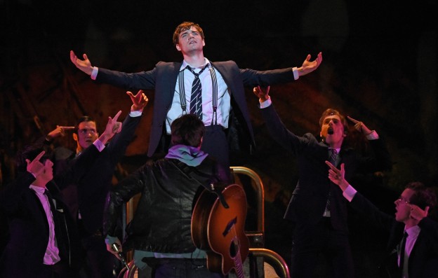 Richmond Hill native Robert Ariza will be a swing actor for the Broadway production of "Spring Awakening," premiering in September.
