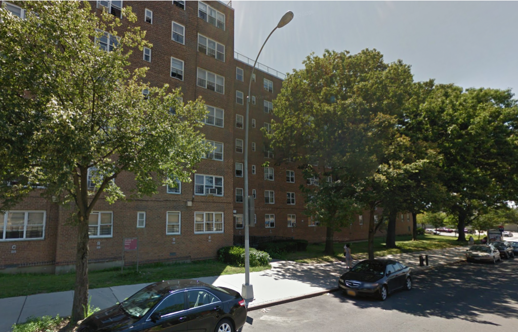 Father’s Day blaze at the Pomonok Houses leaves two injured FDNY