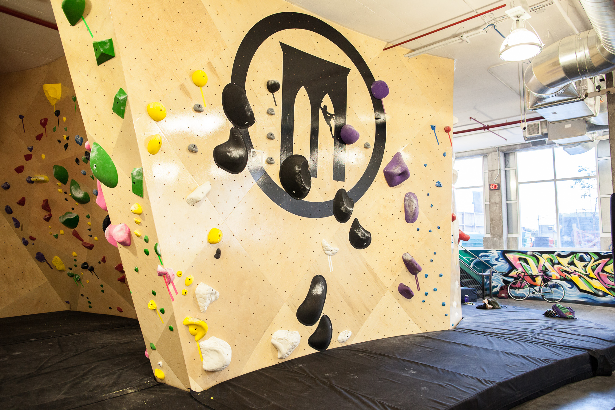 BKB rock climbing facility opens in LIC; free admission on Black Friday