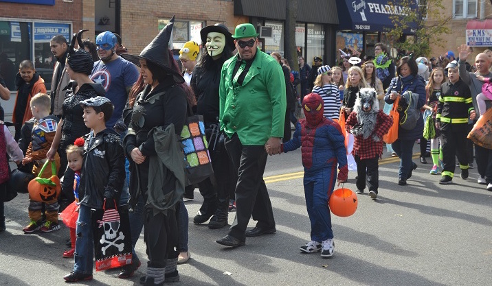 PHOTOS: Glendale celebrates Halloween at annual parade - QNS.com