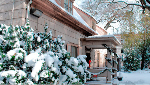 Historical sites will be dressed and open for the holidays