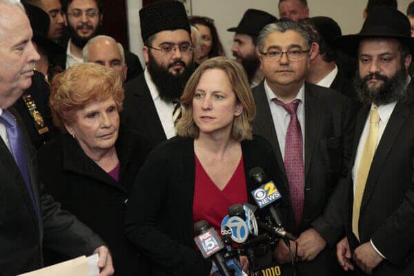 Bukharian community, city officials call for unity in face of arsons