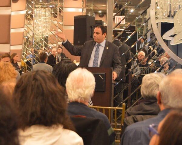 DOT meet focuses on Astoria Blvd. safety