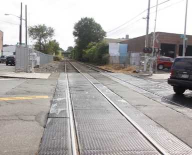 CB5 officially backs Crowley’s commuter rail