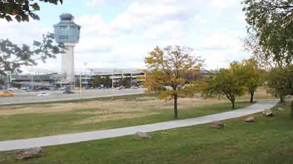 Port Authority considers longer and bigger flights at LaGuardia Airport