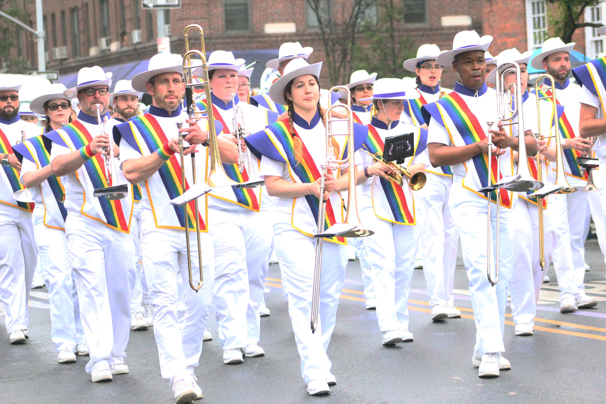 PHOTOS Queens’ LGBT community shows its pride at annual Jackson