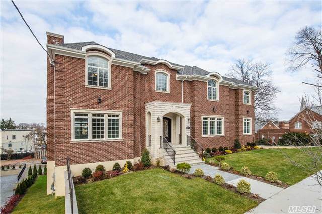 4539 browvale ln little neck