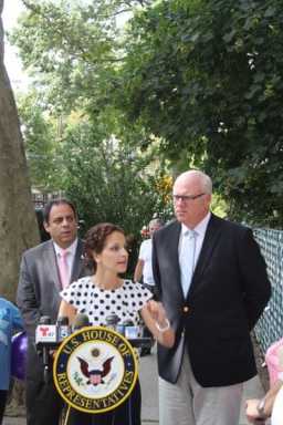 Amtrak raises rent 100,000 % for tenants below Hell Gate Bridge right-of-way